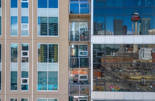 Victoria Park Condo | City View 1BR Downtown Calgary