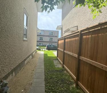 Winnipeg House | Classy single family house, walk to St Boniface