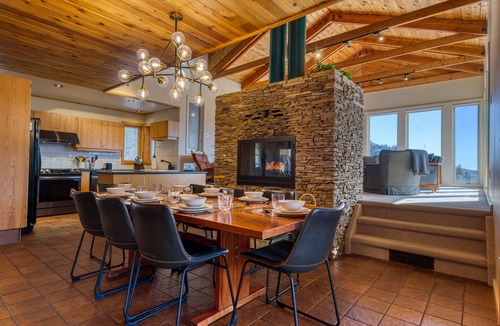 East Kootenay House | Cliff Cabin | Hot Tub | Spectacular Views