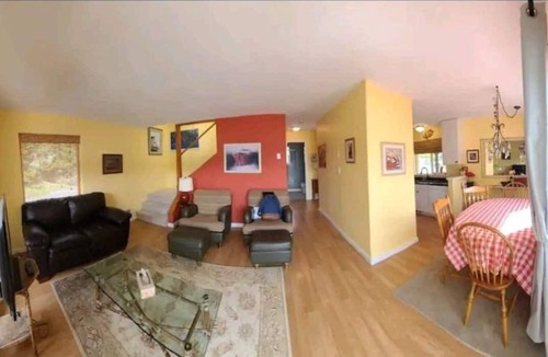 Coal Harbour Cottage | Coal Harbour Ocean Front Cottage