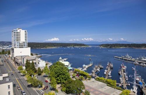 Regional District of Nanaimo Hotel | Coast Bastion Hotel