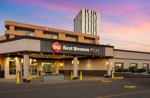 Banff Trail Hotel | Coast Calgary University Area Hotel by APA
