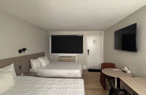 Red Deer Hotel | Coast Red Deer Hotel