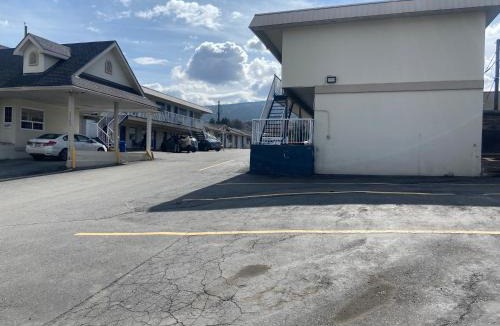 Valleyview Hotel | Coastline Motel Kamloops