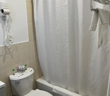 Cobourg Hotel | Cobourg Inn