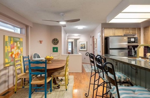 Sunnyside Apartment | Colorful Downtown Retreat | Walk Everywhere