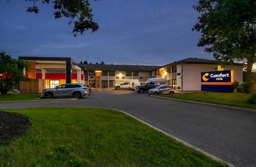 Ottawa Division Hotel | Comfort Inn Kanata Ottawa West