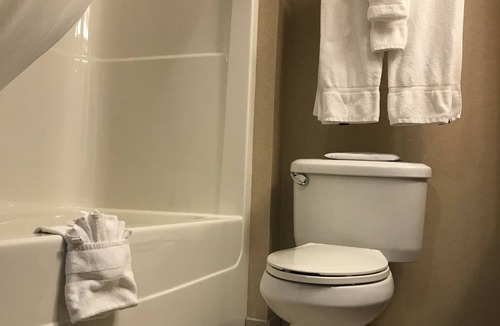Airdrie Hotel | Comfort Inn & Suites