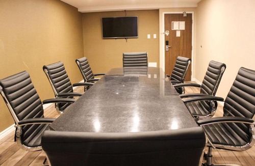 Black Creek Hotel | Comfort Inn Toronto North