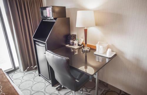 West Edmonton Hotel | Comfort Inn West
