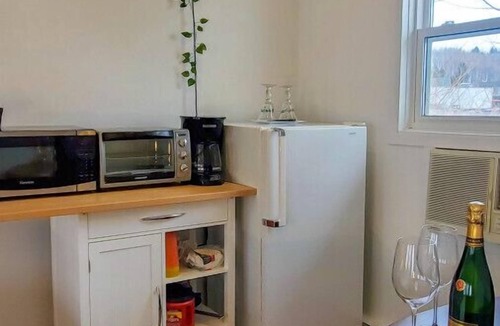 Ste Anne de Beaupre Apartment | Comfortable loft by the river at Lofts Fleuve et Montagnes - 16