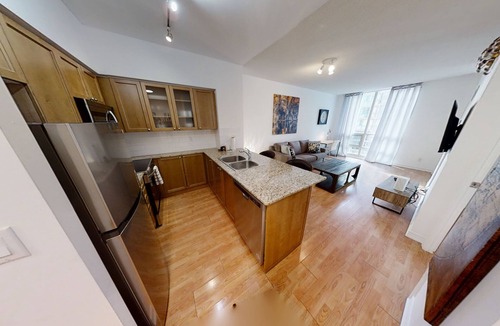 Downtown Toronto Apartment | Comfortable 1-BR Condo in DT Toronto