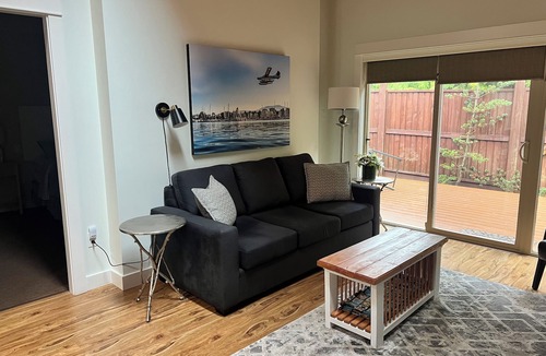 Regional District of Nanaimo Cottage | Comfortable 2 bedroom 2 bathroom cottage. Pet friendly!
