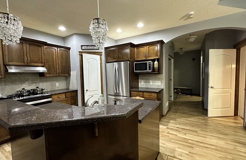 Cranston House | Comfortable and family-friendly 3BR House in Cranston w/AC