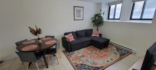 Westmount Apartment | Comfortable condo in Montreal