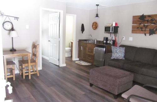 Okanagan-Similkameen Apartment | Comfortable, cozy 1 bedroom suite