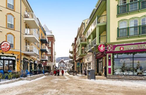 Craigleith Hotel | Condo 807 at North Creek Resort