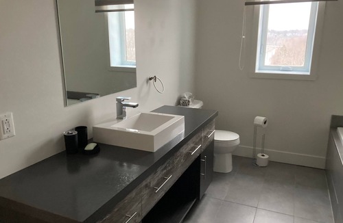 Saint-Romuald Apartment | Condo | La Suite