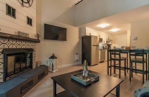 Magog Apartment | Condo Le Memphré *Bord de Lac*