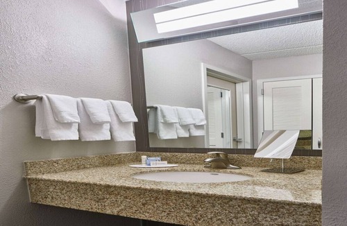 Morrisville Hotel | Convenient Location! Fitness Center, On-Site Dining, Airport Shuttle!