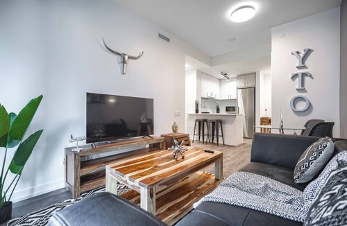 Bay Cloverhill Apartment | Corporate Stays - Amazing 1BR Apartment with Modern Amenities and Prime Comfort