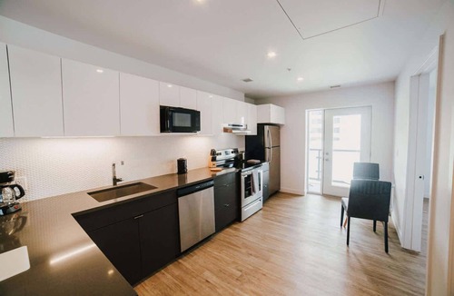 Winnipeg Apartment | Corporate Stays | Stradbrook 1 Bedroom