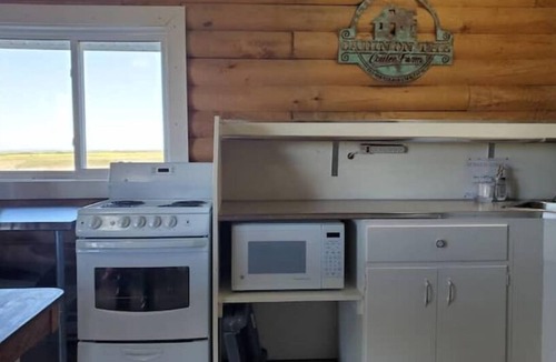 Castor Cabin | COTC: Log Cabin Glamping