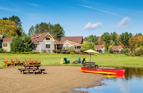 Utterson Cottage | Cottage 30 | Pet-Friendly Forest View Muskoka Cottage Sleeps 6