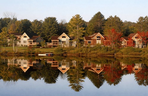 Utterson Cottage | Cottage 32 | Pet-Friendly Forest View Muskoka Cottage Sleeps 6