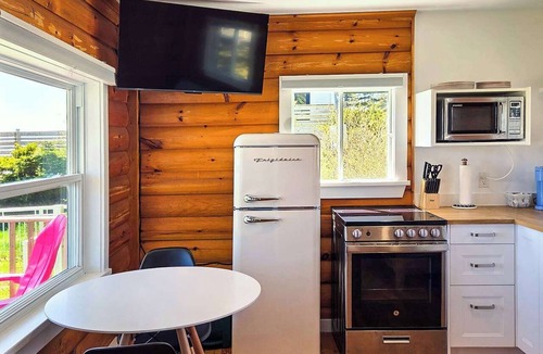 Hunts Point Cabin | Cottage # 9 Hunts Point Beach Cottages - 1 bedroom