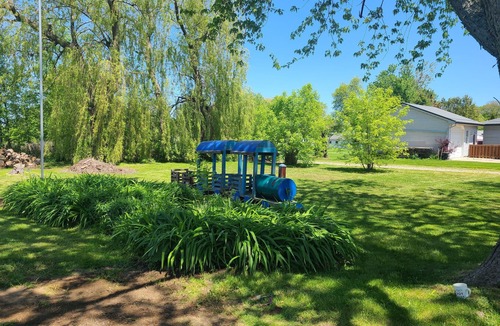 Selkirk Cottage | cottage in Selkirk on lake Erie