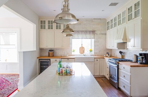 Consecon Other | County Lakeside Farmhouse with Pool Hot Tub & Volleyball Court