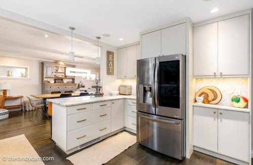 Saanich East House | Couple's Oasis at Horner Park