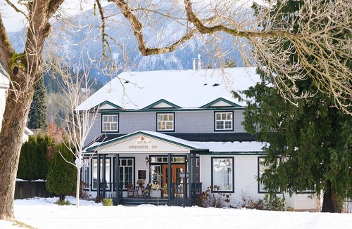 Revelstoke Bed & Breakfast | Courthouse Inn Revelstoke - Two Twin