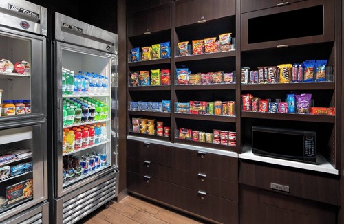 Northeast Raleigh Hotel | Courtyard by Marriott Raleigh North