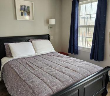 Sussex Hotel | Covered Bridge Inn