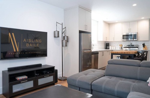 Youbou Apartment | Cowichan Lake Escape | Lakefront | Hot Tub | Pets