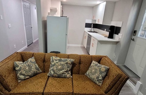 Cranston Apartment | Cozy 1-bedroom suite with no cleaning fee!
