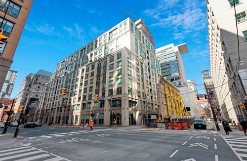 Downtown Toronto Apartment | Cozy 1-BR Condo in DT Toronto