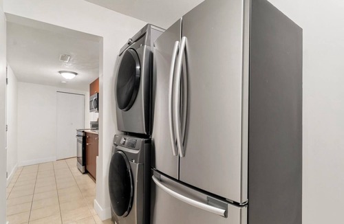 Delta House | Cozy 2-Bedroom Basement Suite in North Delta
