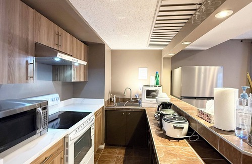 Northwest Calgary House | Cozy 2-Bedroom Guest Space | Pet Friendly