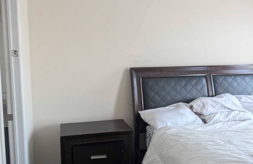 Bowmanville House | Cozy 2 bedroom stay in Clarington