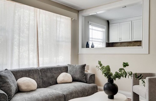 Sunnyside Apartment | Cozy 2BR – Walk to Downtown & University!