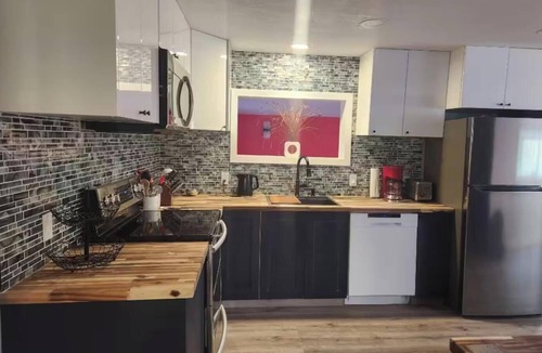Yellowknife House | Cozy 3 bedroom 2 bathroom house