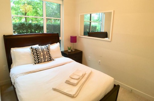 Vancouver Apartment | Cozy 3 Bedrooms Condo in UBC