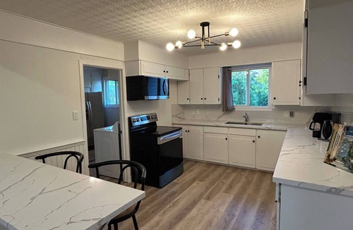 Virginia House | Cozy 3BR Cottage Near Lake Simcoe