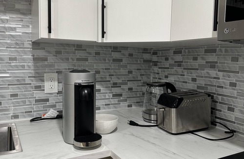 Fort Gary Apartment | Cozy 3BR Suite at Winnipeg South
