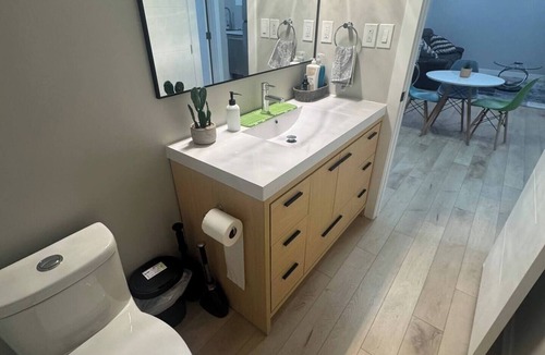 Fort Gary Apartment | Cozy 3BR Suite at Winnipeg South