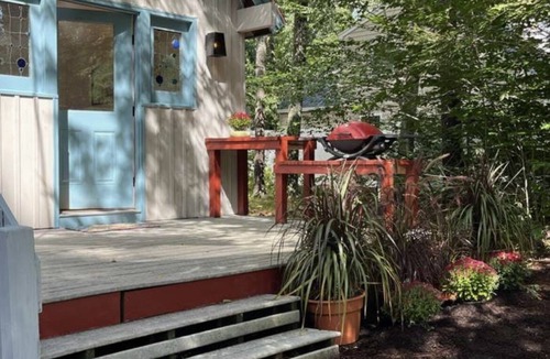 Ogunquit Cabin | Cozy A-frame cabin just a short walk to town.