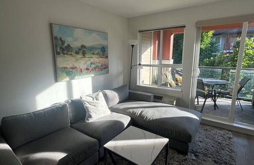 North End Apartment | Cozy and clean, spacious downtown apartment across from the beach.